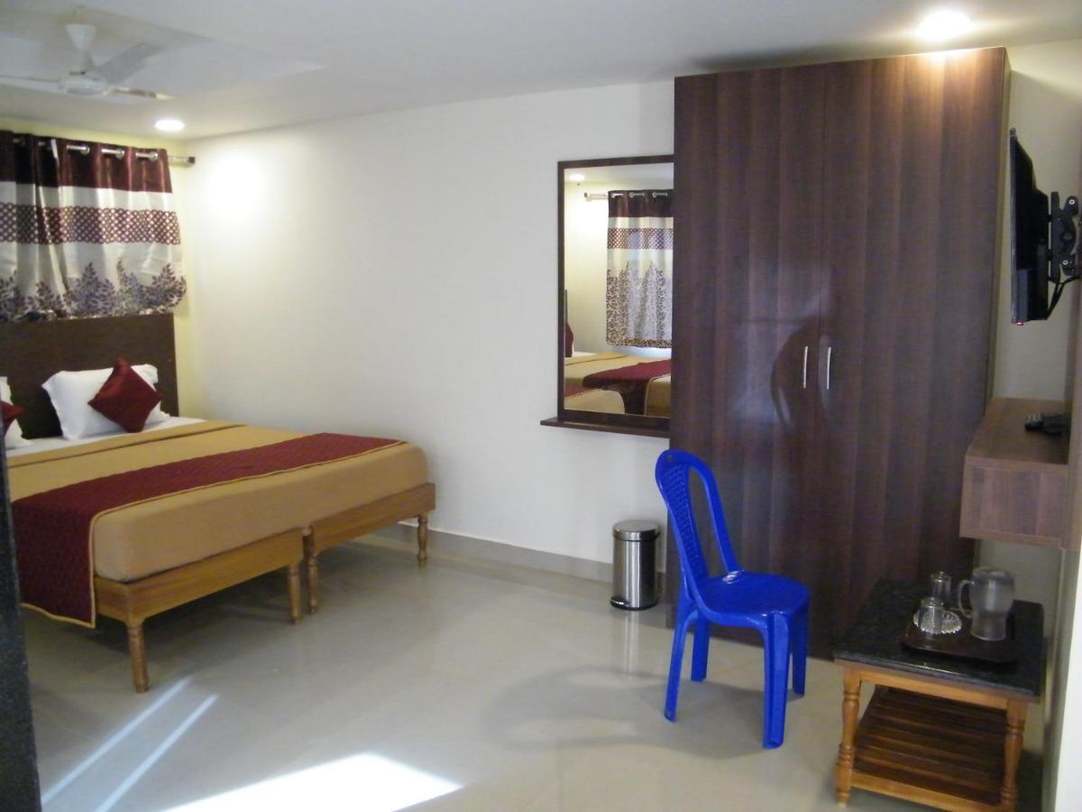 The White House Residency Hotel Chennai Exterior foto
